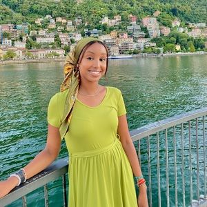 Meet your Posher, Hada